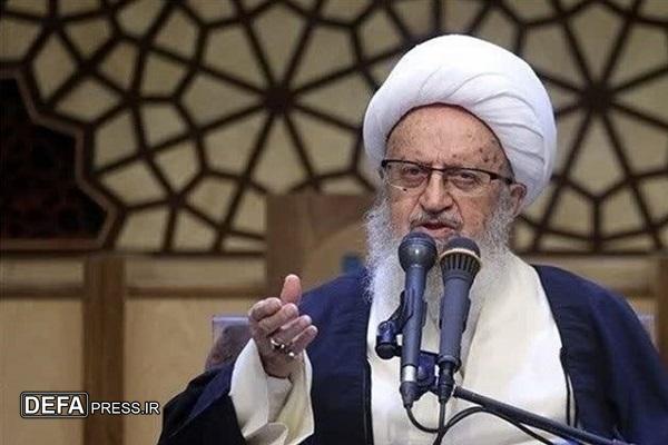 مکارم شیرازی: حوزه علمیه نخستین استفاده‌کننده فناوری‌های نوین باشد