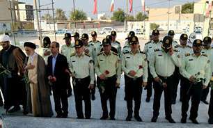 مزار شهدای گمنام دیر غبارروبی شد