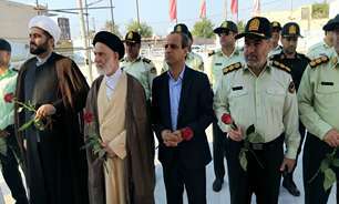 امام‌جمعه دیر: خدمات پلیس در جامعه تبیین شود