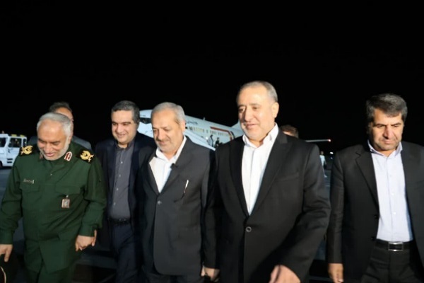 وزیر آموزش و پرورش وارد بیرجند شد