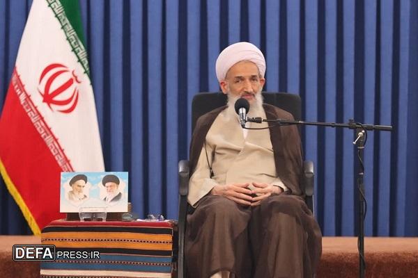 توجه به آرمان‌ها و وصیت‌نامه‌های شهدا ضروری است