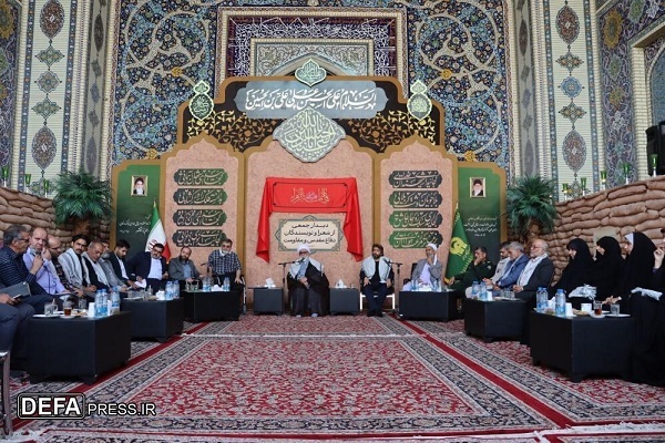 تبیین مفهوم «اتحاد مقدس» توسط شاعران و نویسندگان در آثار ادبی/ زندگی شهدا تجلی آیات و روایت است