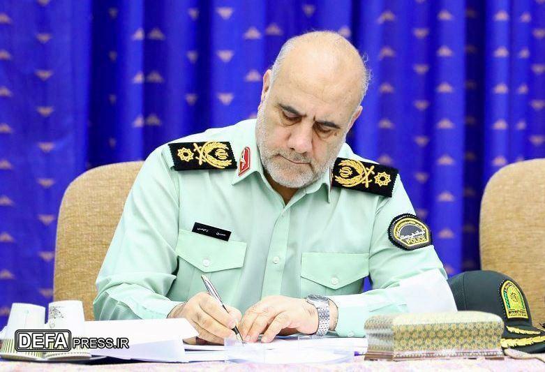 در دفاع مقدس جز عزت و افتخار و سربلندی ندیدیم
