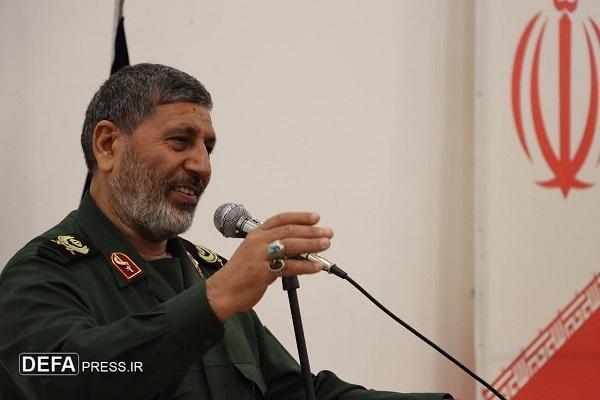 پیشکسوتان دفاع مقدس برای رفع ابهام نسبت به این حماسه با جامعه سخن بگویند