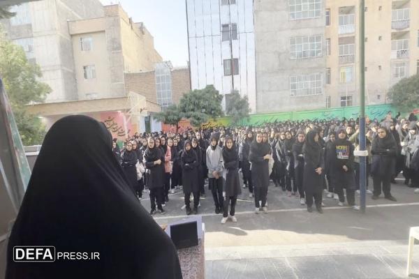 زنگ مقاومت در قزوین با حضور مادر شهید مدافع وطن محمدامین ابراهیمی نواخته شد
