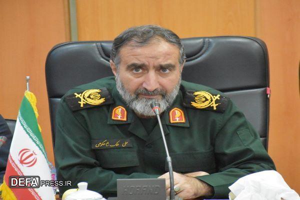 توهم شکاف بین مردم و حاکمیت، دلیل تجاوز به کشور بود