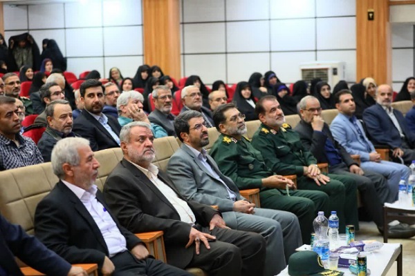 تصاویر/ برگزاری گردهمایی پیشکسوتان دفاع مقدس در همدان