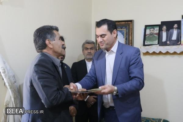 تجلیل مسئول سازمان بسیج حقوق‌دانان کشور از خانواده معظم شهدای کهگیلویه و بویراحمد+ تصاویر