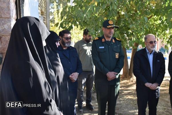 ‌بنای یادبود شهیده «مهین اویسی» در سنندج افتتاح شد