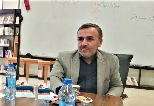 داستان‌ها در دوران انقلاب نقش موثری در بیدار کردن جوانان داشتند