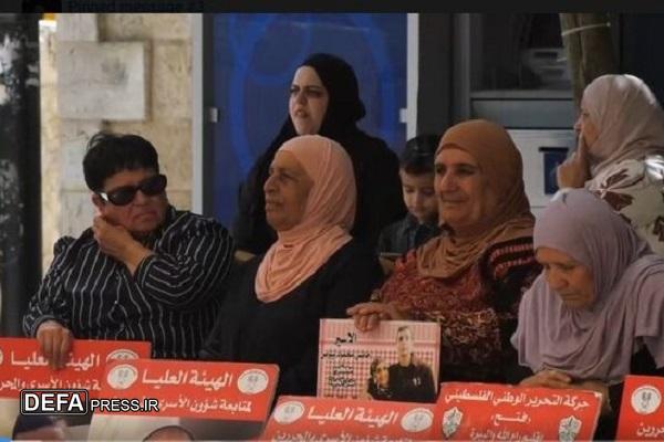 خانواده‌های اسرای فلسطینی در انتظار آزادی فرزندان قهرمان خود
