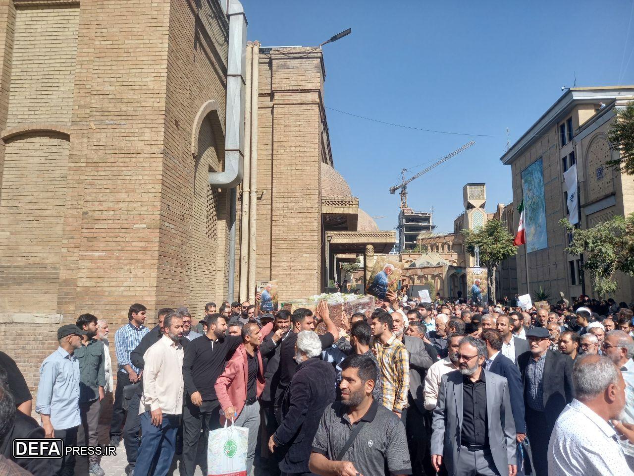 خوش‌غیرِ سینما تشییع شد/ مجید مجیدی: او عاشق اهل بیت بود