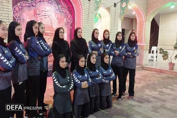ادای احترام تیم هندبال و کبدی دختران مازندران به یادمان شهدای گمنام موزه دفاع مقدس و مقاومت+ تصاویر