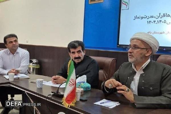 برای زمینه‌سازی تربیت نسل آینده فرهنگ نماز و قرآن در مدارس نهادینه شود