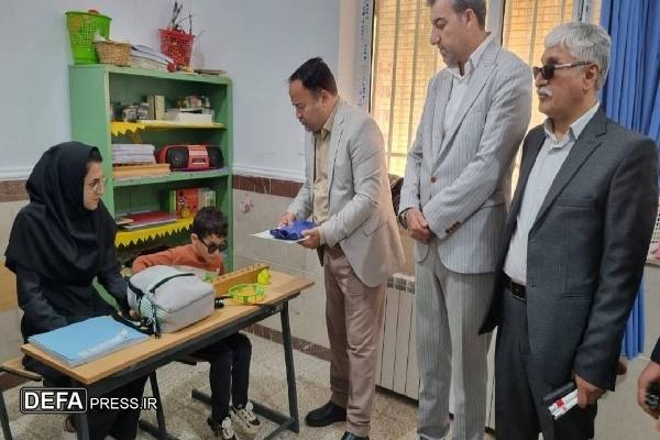 در مدارس کردستان ۱۰۲ دانش آموز نابینا و کم بینا در حال تحصیل هستند