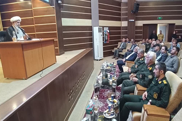 برگزاری همایش جهاد تبیین ویژه مدیران و کارکنان توسعه نیشکر در اهواز