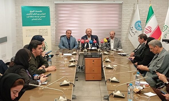 فیلم/ حکمران نباید در فعالیت‌های مردمی ورود پیدا کند