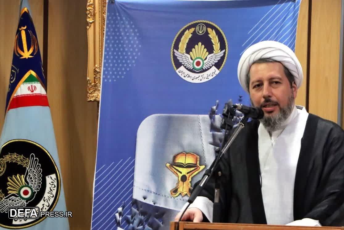 حجت الاسلام والمسلمین بنیادی: سازمان عقیدتی سیاسی ستون فقرات فکری و معنوی ارتش است