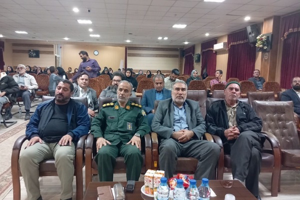 تصاویر/ برگزاری آیین اختتامیه هفتمین جشنواره استانی «فعالان دفاع مقدس  و مقاومت در  فضای مجازی و فناوری های نوین» و نهمین دوره جشنواره استانی تولیدات هنری فانوس