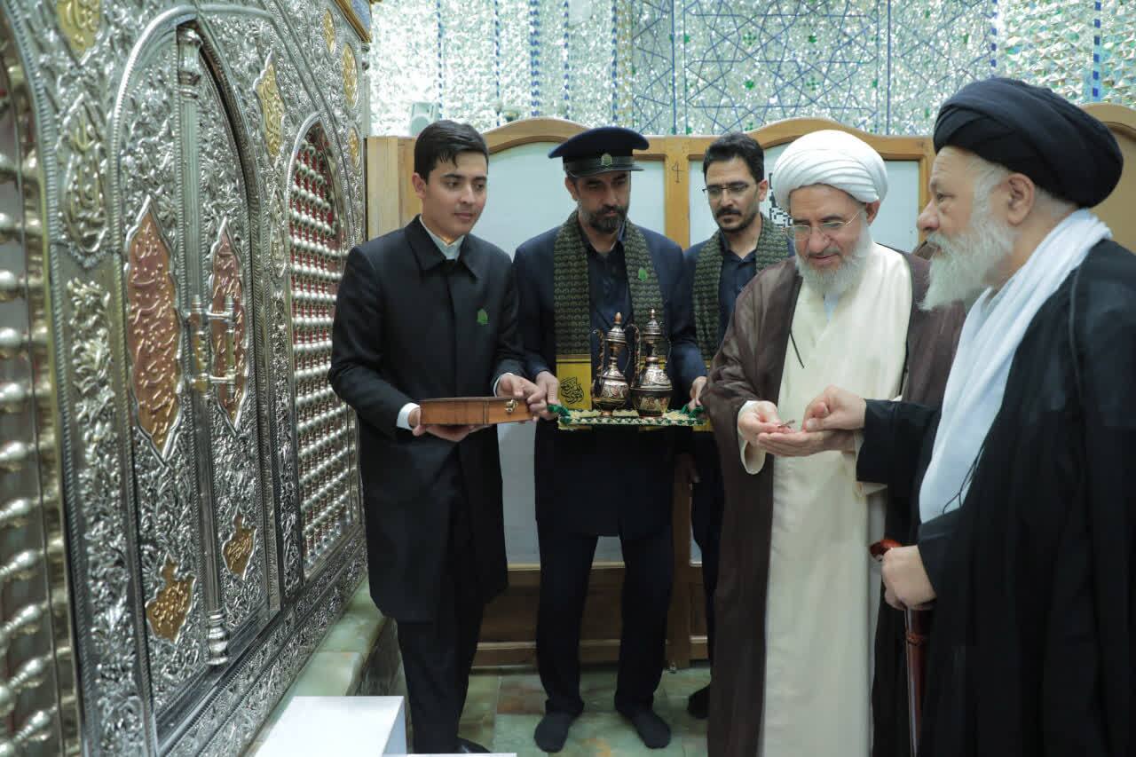 تصاویر/ عرض ارادت به آستان مقدس حضرت موسی مبرقع(ع) در قم