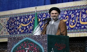 حجت الاسلام حسینی: آمریکا و اسرائیل وقتی شکست می‌خورند صلح طلب می‌شوند