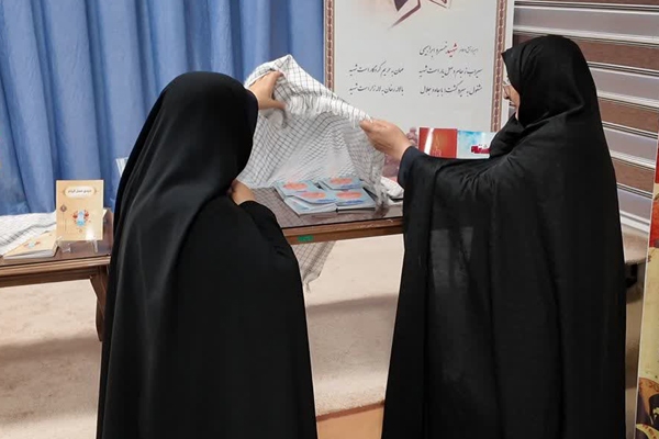 رونمایی از ۲۷ کتاب حوزه دفاع مقدس در اردبیل