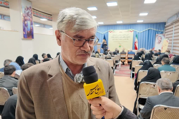 شعر و ادبیات پایداری و مقاومت، موضوعی جهانی است+ فیلم