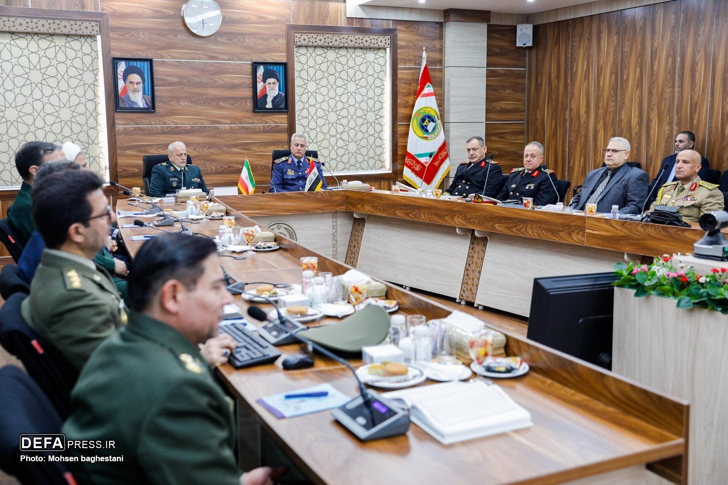 بازدید رئیس دانشگاه دفاع ملی و تحقیقات نظامی عراق از «داعا» بازدید رئیس دانشگاه دفاع ملی و تحقیقات نظامی عراق از «داعا»