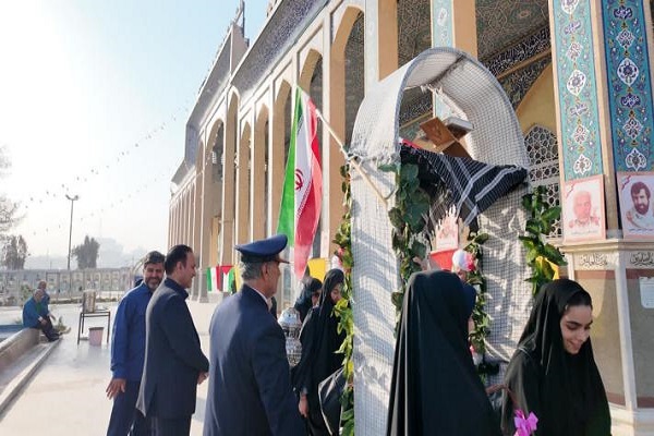 تصاویر/ اولین گروه از دانش آموزان یزدی راهی سرزمین‌های نور شدند