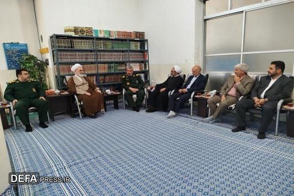 دیدار فرمانده سپاه الغدیر با آیت الله اعرافی نماینده خبرگان رهبری+ تصاویر