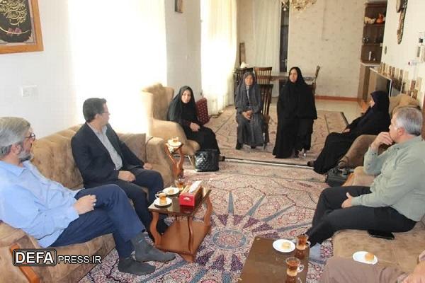 همسران شهدا ستون‌های استوار خانواده و پاسداران فرهنگ ایثار هستند
