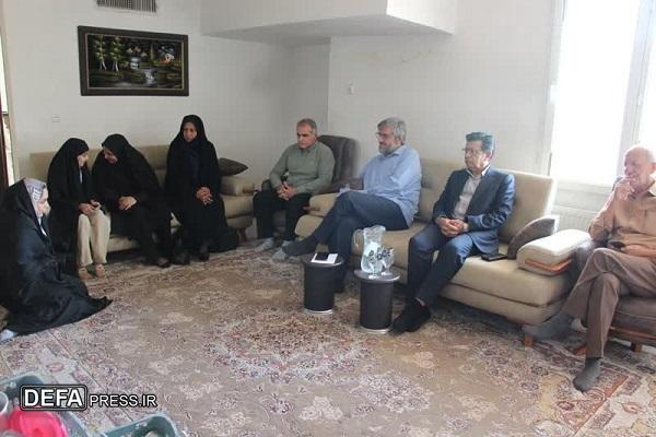 همسران شهدا ستون‌های استوار خانواده و پاسداران فرهنگ ایثار هستند