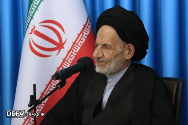 انسان باید تربیت شود تا جایگاه واقعی خود را در جهان بیابد