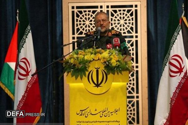 سردار سلیمانی: مقاومت کلید پیروزی و عزت ملت ایران و جهان اسلام است