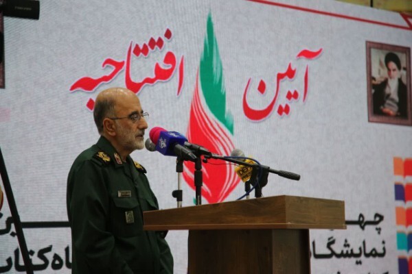 سردار آزادی: کتاب منبع ماندگار انتقال فرهنگ دفاع مقدس به نسل‌های آینده است