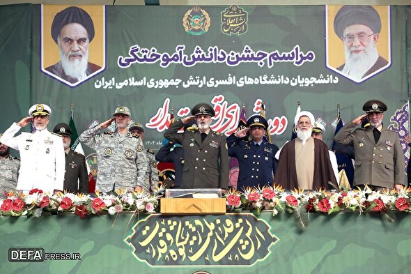 مراسم دانش‌آموختگی دانشجویان دانشگاه‌های افسری ارتش