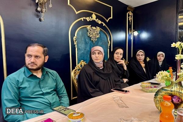 تجلیل دبیر جشنواره مقاومت استان همدان از مدیر امور هنری اداره‌کل حفظ آثار و نشر ارزش‌های دفاع مقدس استان + تصاویر
