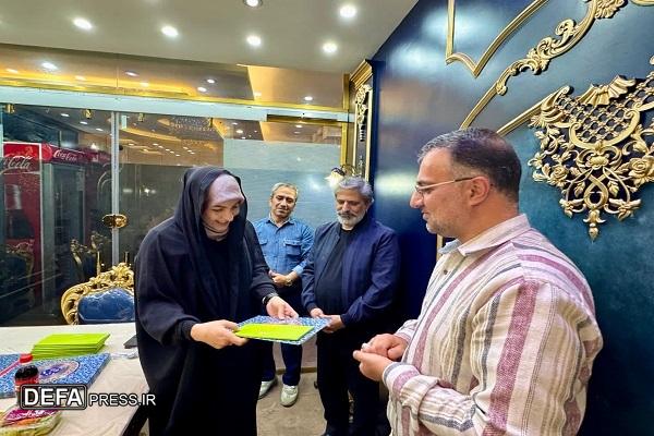 تجلیل دبیر جشنواره مقاومت استان همدان از مدیر امور هنری اداره‌کل حفظ آثار و نشر ارزش‌های دفاع مقدس استان + تصاویر