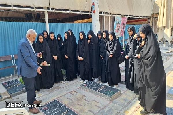 دانش‌آموزان دبیرستان شاهد کرمان، پای درس راویان ایثار