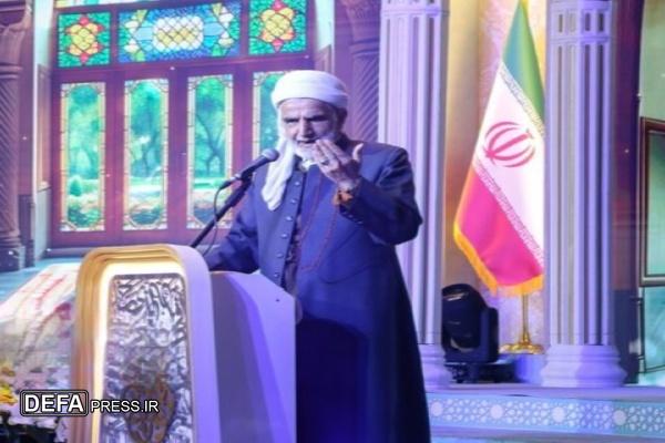 عمل به آموزه‌های قرآن کریم شاه‌کلید آرامش و تعالی جامعه اسلامی است