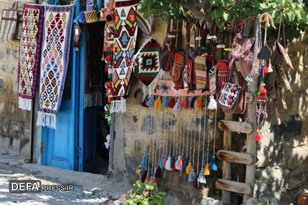 نمایشگاه ملی صنایع و هنرهای دستی در اردبیل آغاز به کار کرد