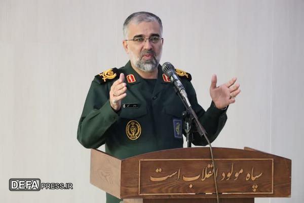 معنویت و اخلاق سرلوحه ماموریت های سپاه و بسیج است