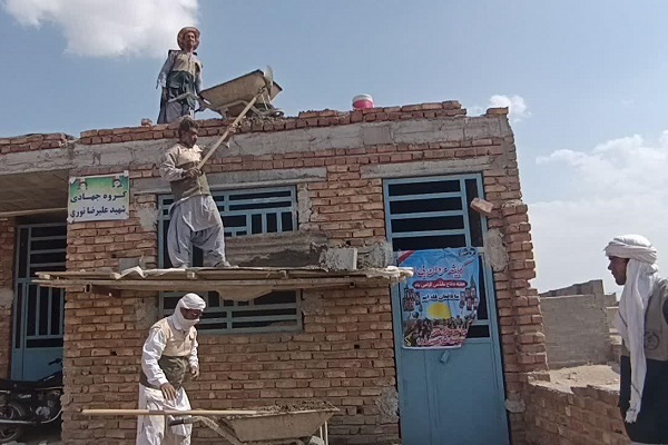 فعالیت ۱۲۱ گروه جهادی سپاه خاش در طرح‌های محرومیت‌زدایی همزمان با «هفته دفاع مقدس»