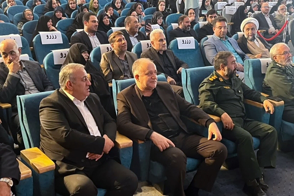 پیام شهدا را با ابرازهای نوین روایتگری به نسل جوان منتقل کنیم