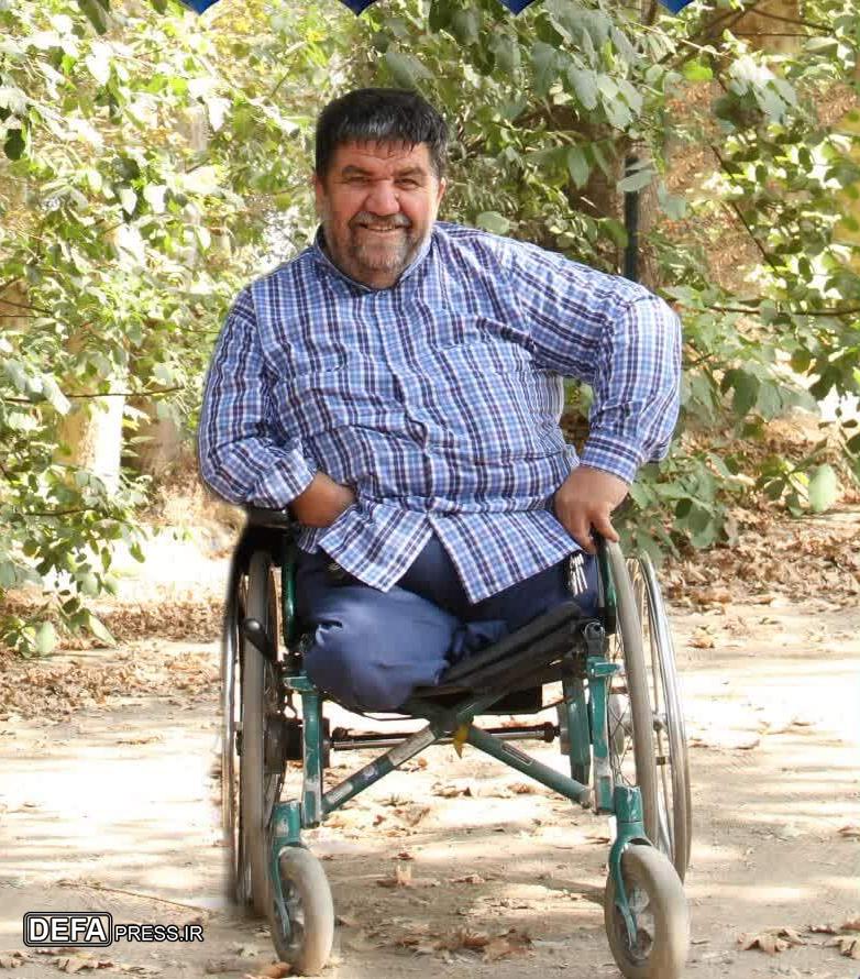 زندگی عادی یک جانباز با دو پا و یک دست قطع‌شده