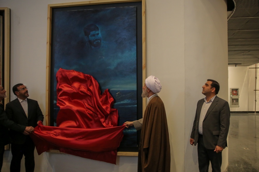 تصاویر/ رونمایی از آثار هنری گالری موزه دفاع مقدس استان فارس