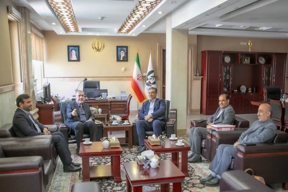 دیدار استاندار مرکزی با دبیر کل ستاد مبارزه مواد مخدر کشور