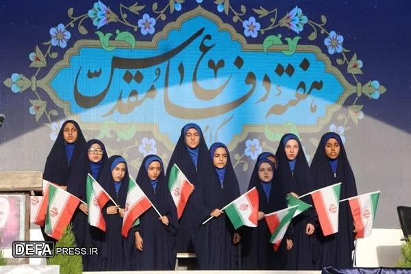 «مهمانی لاله‌ها» در گلزار شهدای کرمان برگزار شد+تصاویر