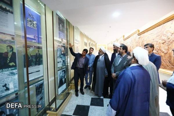 بازدید رئیس سازمان هیأت‌ها و تشکل‌های دینی از موزه دفاع مقدس و مقاومت همدان + تصاویر