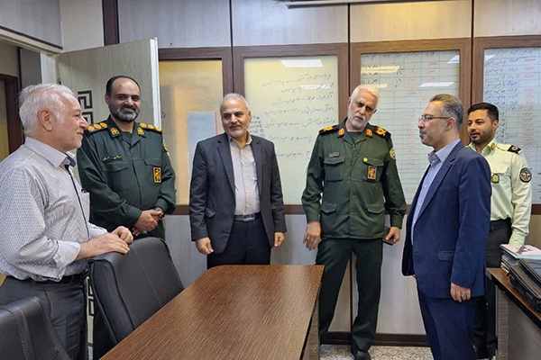 بازدید دادستان نظامی خوزستان از اقدامات حوزه دفاع مقدس